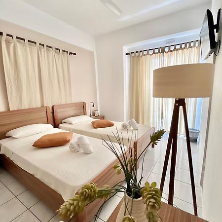 פיניקונטה Koutrakis Rooms מראה חיצוני תמונה