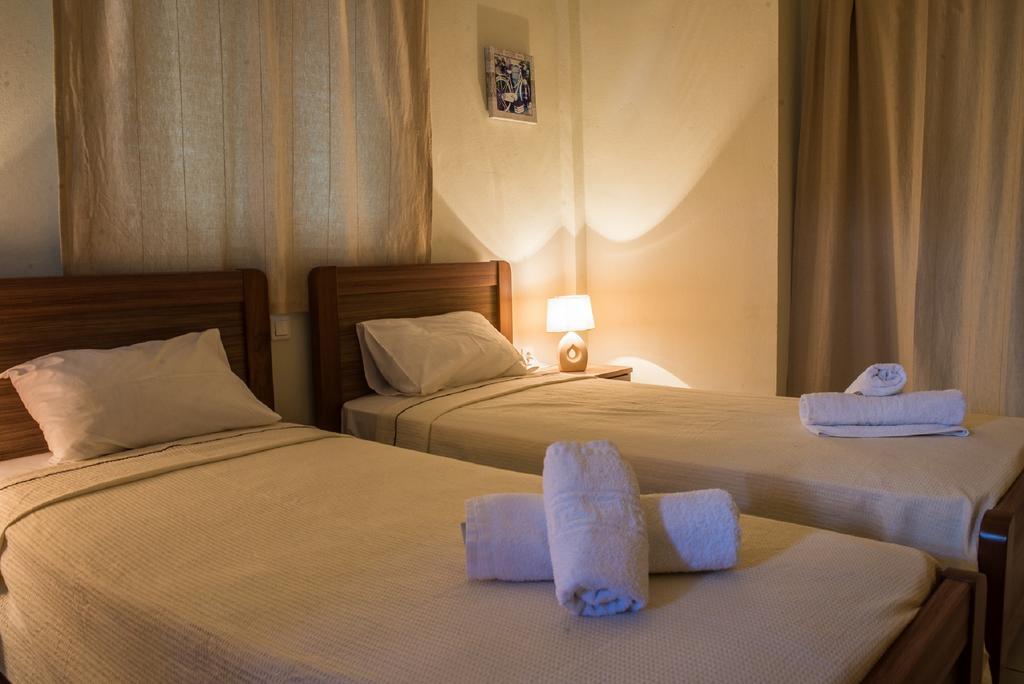 פיניקונטה Koutrakis Rooms מראה חיצוני תמונה